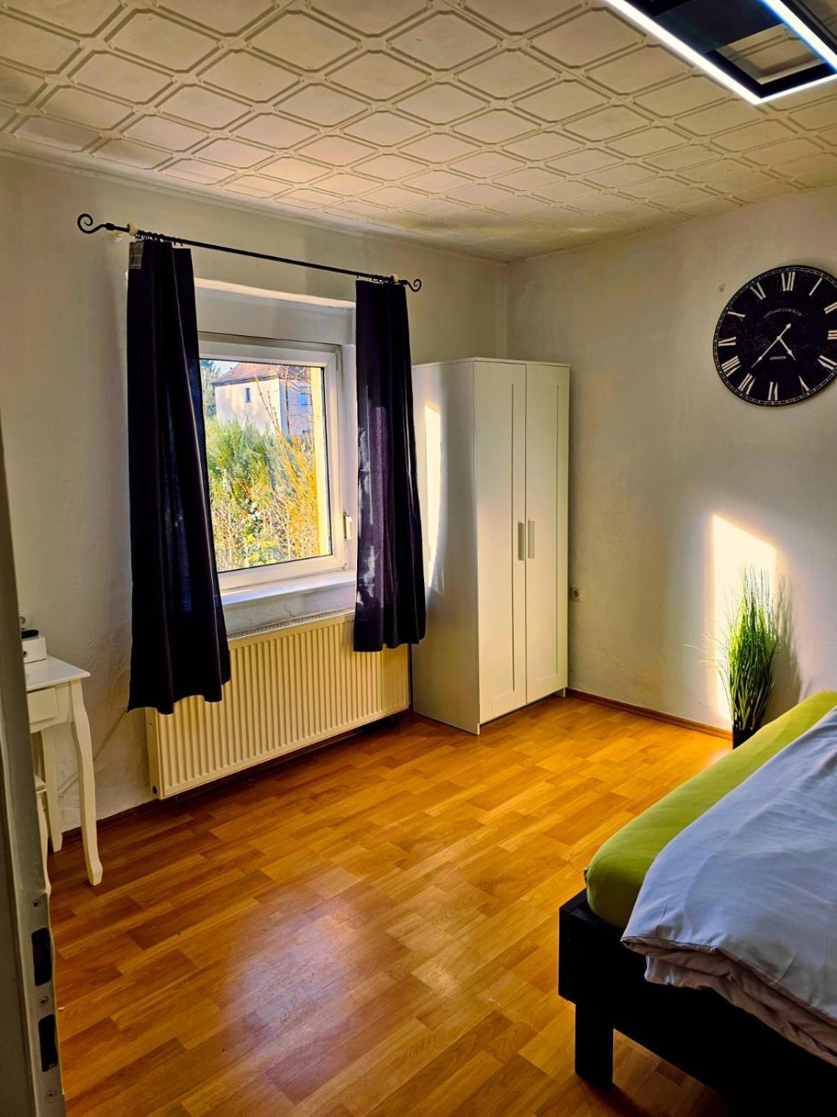 B&R Ferienhaus In Der Naehe Des Flughafens Nuremberga Exterior foto