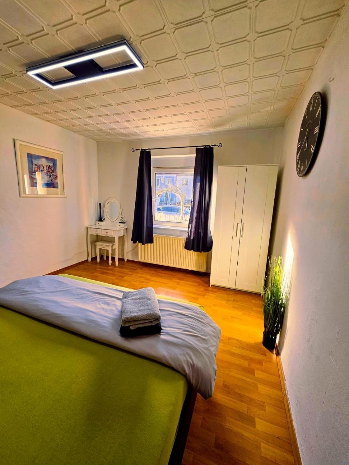 B&R Ferienhaus In Der Naehe Des Flughafens Nuremberga Exterior foto