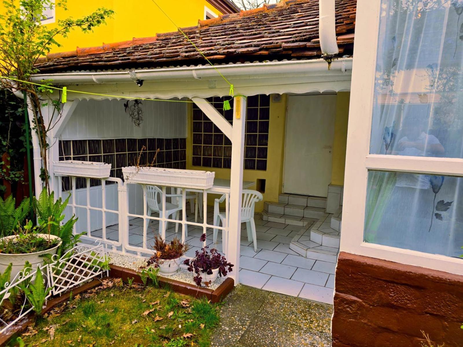 B&R Ferienhaus In Der Naehe Des Flughafens Nuremberga Exterior foto